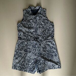 Banana Republic Button-Up Romper | Navy blue + white floral motif | Size 12 BX21